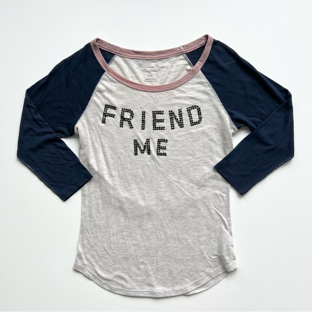 American Eagle Outfitters Grey and Blue “Friend Me” Baseball T-Shirt, Small